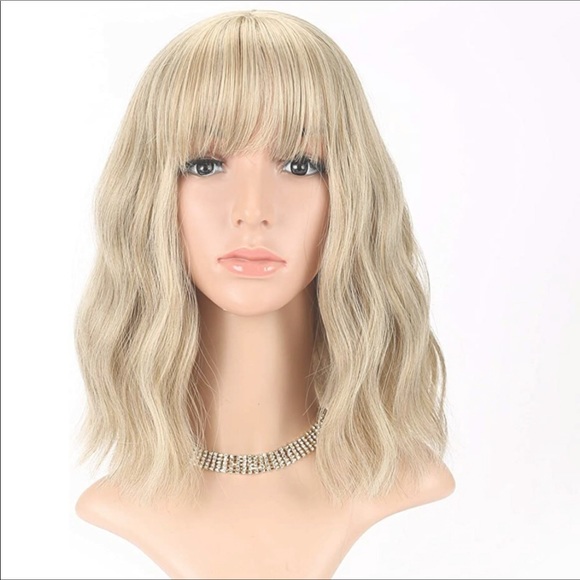 🆕️ Loose Wave Blonde Wig Short Bob Wig - Picture 2 of 10